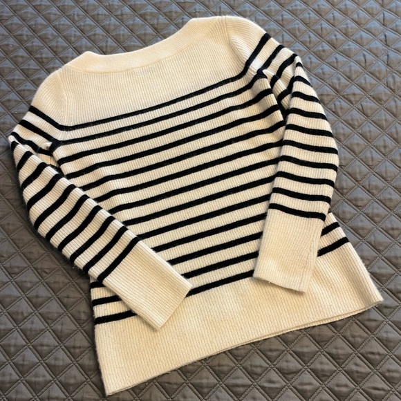 VINCE 100% Cashmere Striped Sweater - Picture 2 of 8